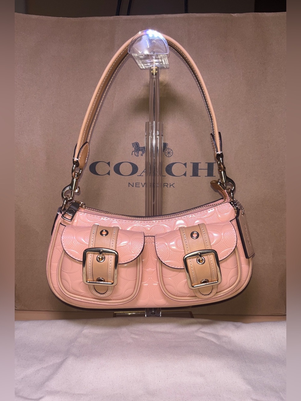 Coach Outlet Ashton Shoulder Bag In Signature Leather